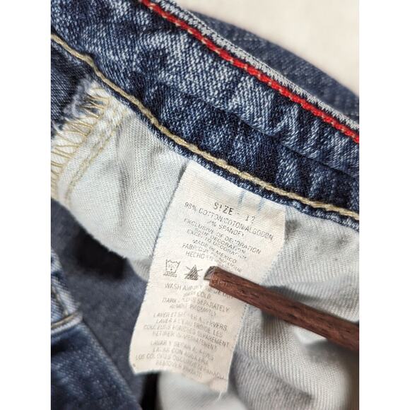 Tommy Hilfiger Distressed Denim ShortsRaw Hem Blue W 34" Rise 11"Ins3" - Picture 4 of 6